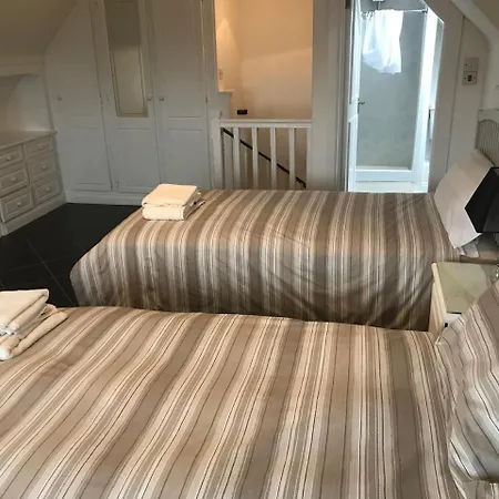 Feriehus Spanish Arch City Centre Penthouse All Ensuite *