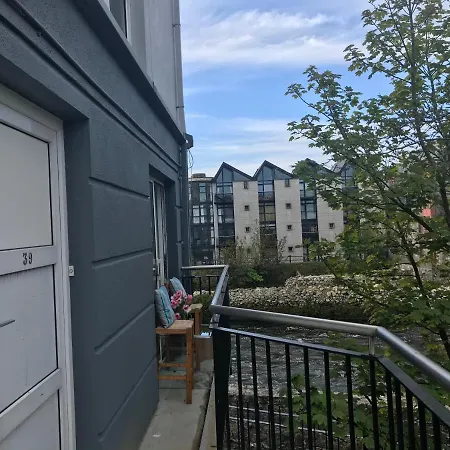 Holiday home Spanish Arch City Centre Penthouse All Ensuite